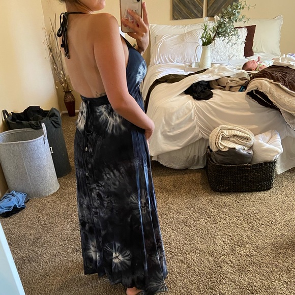 Maxi Dress - Picture 4 of 5